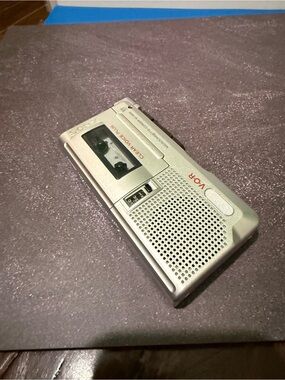 Sony M-560V Microcassette Voice Recorder
